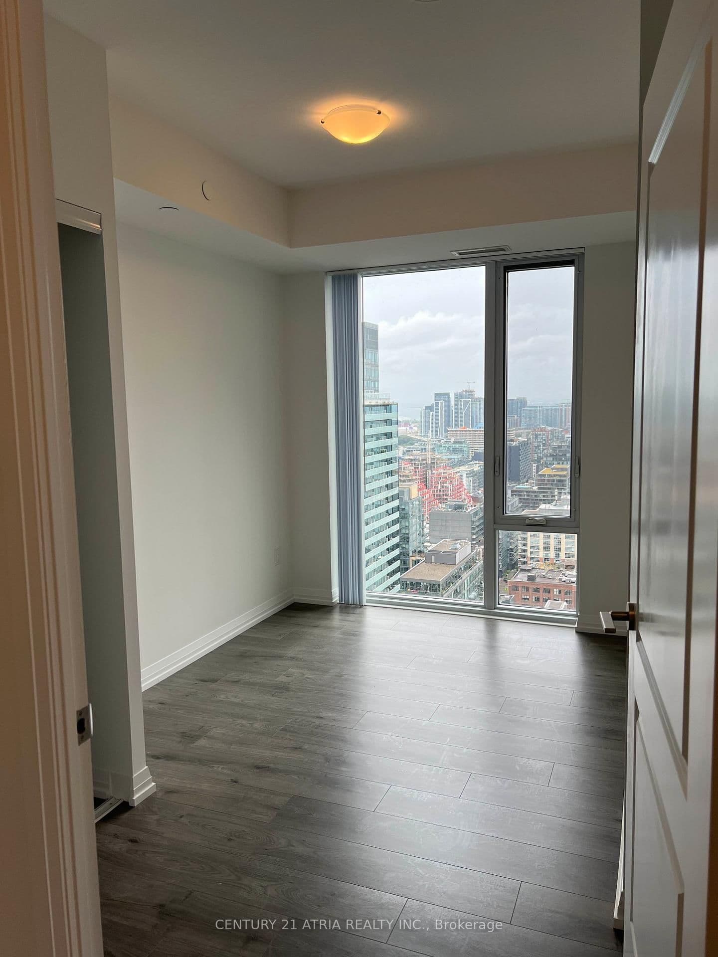 28 Widmer Street, Unit 3525