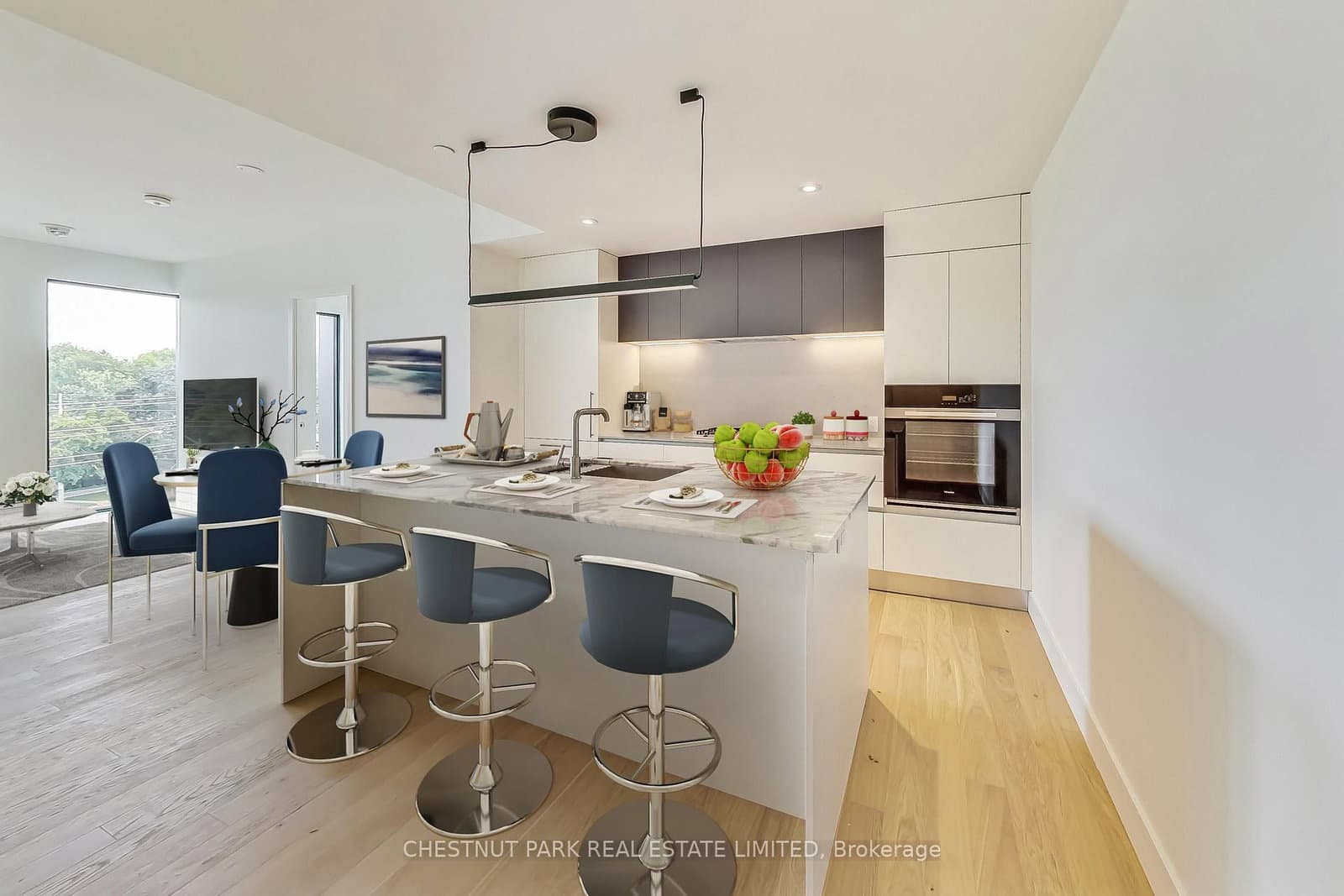 1414 Bayview Avenue, Unit 404