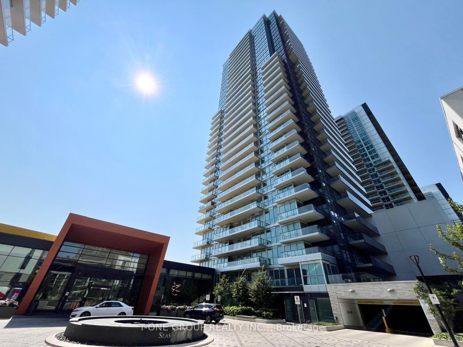 85 Mcmahon Drive, Unit 1609
