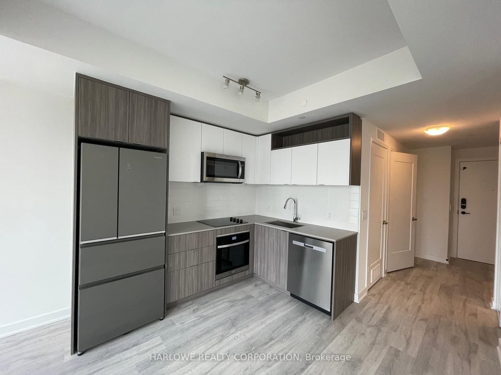 135 Lower Sherbourne Street, Unit 2327 W