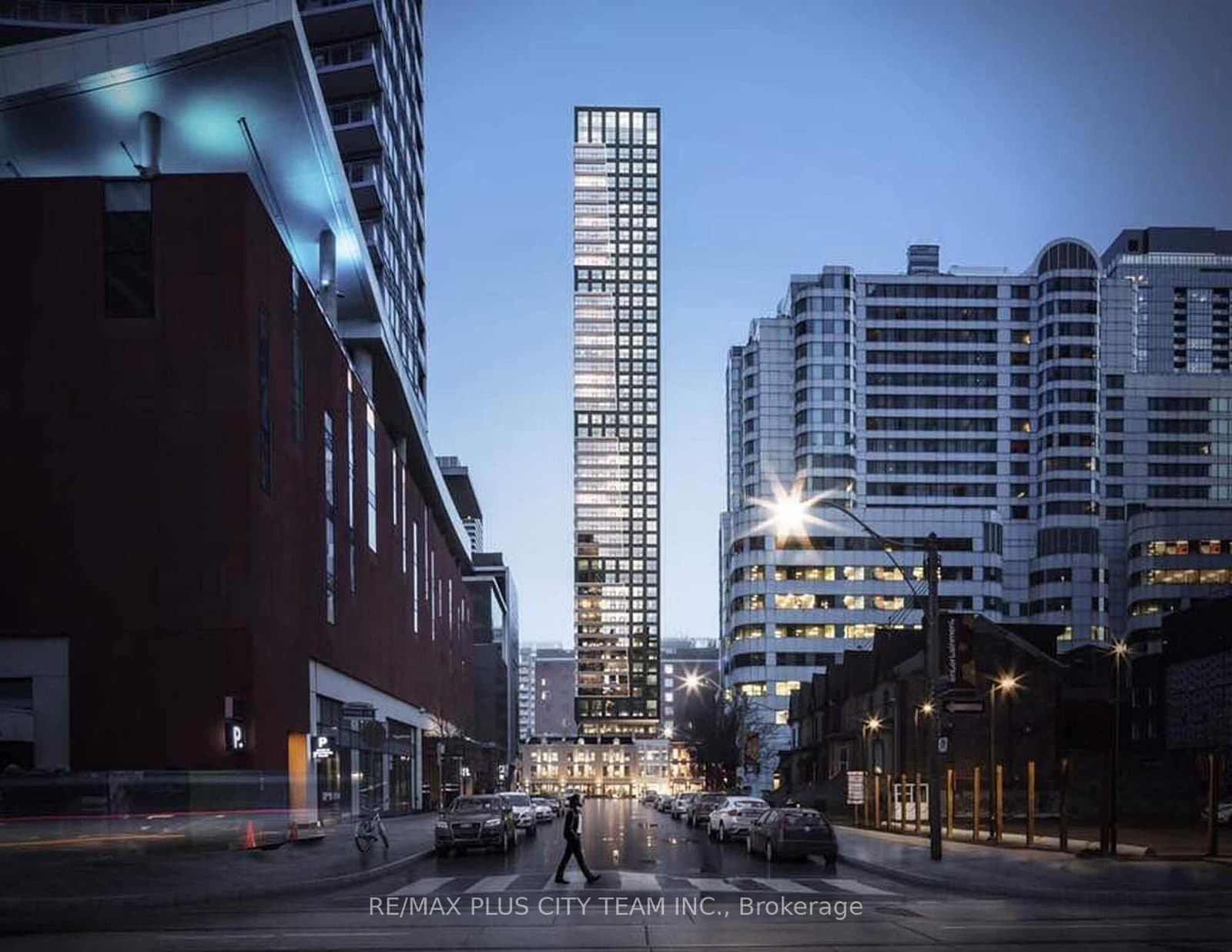 327 King Street W, Unit 3204