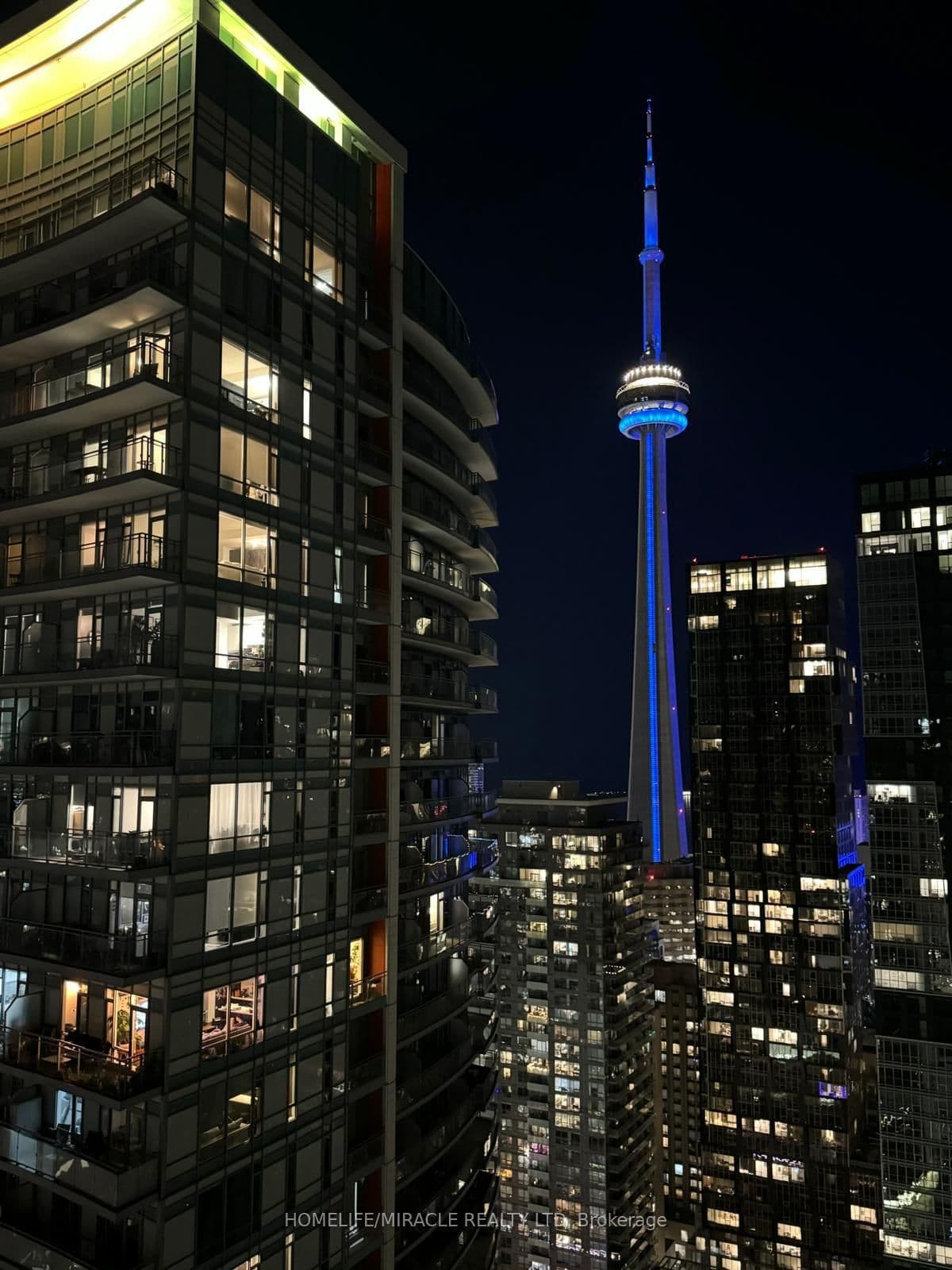 28 Widmer Street, Unit 4028