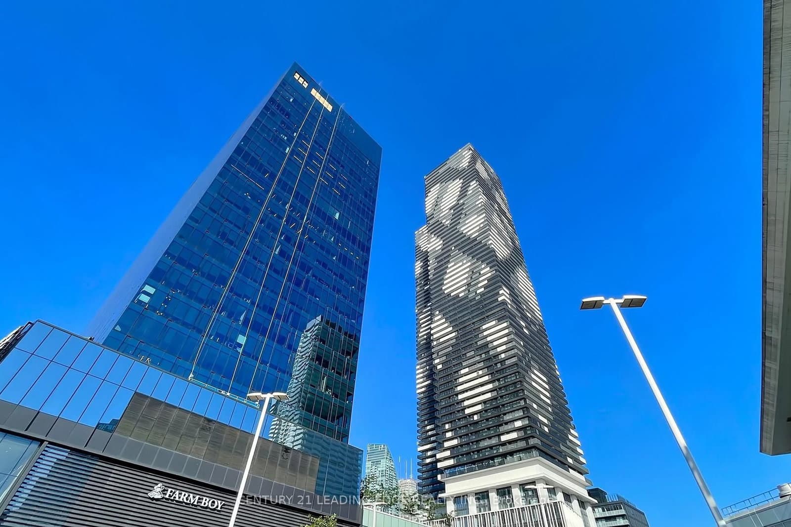 138 Downes Street, Unit 5909