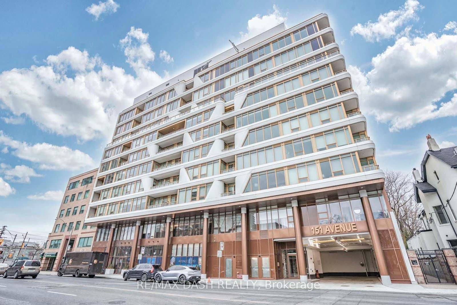 151 Avenue Road, Unit 301
