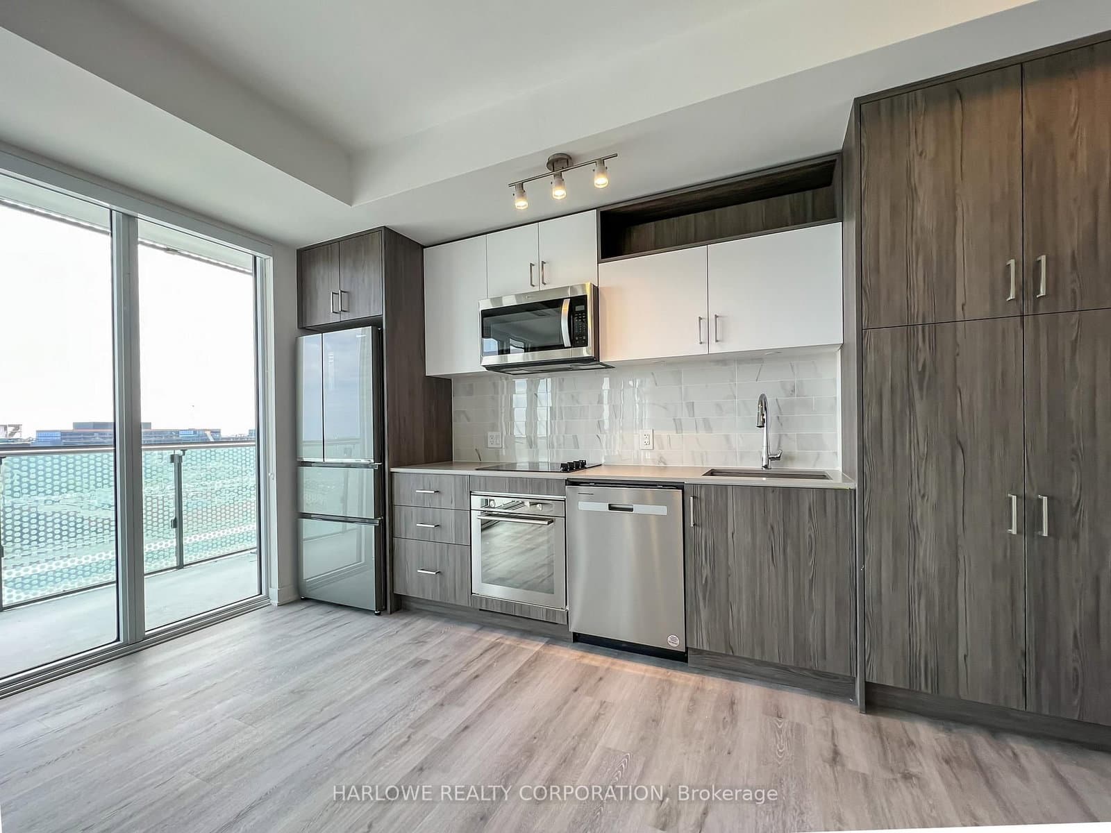 60 Princess Street, Unit 1219 SE