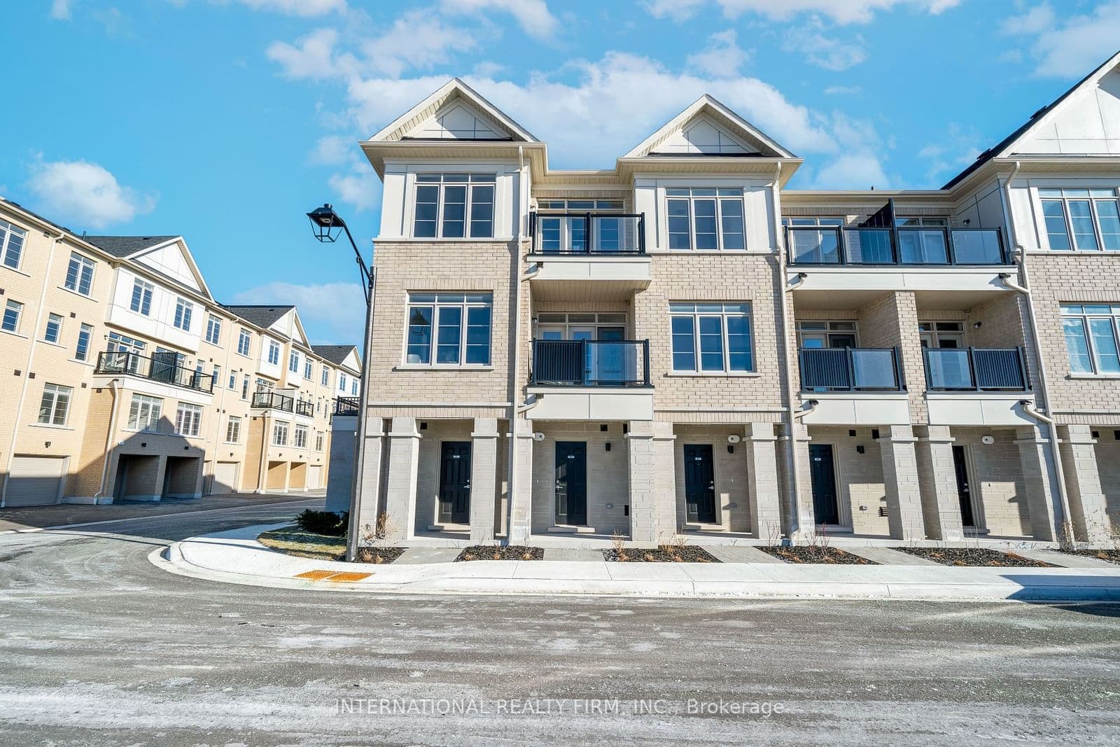 1655 Palmers Sawmill Road, Unit 802