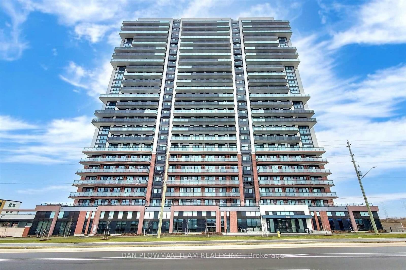 2550 Simcoe Street N, Unit 508