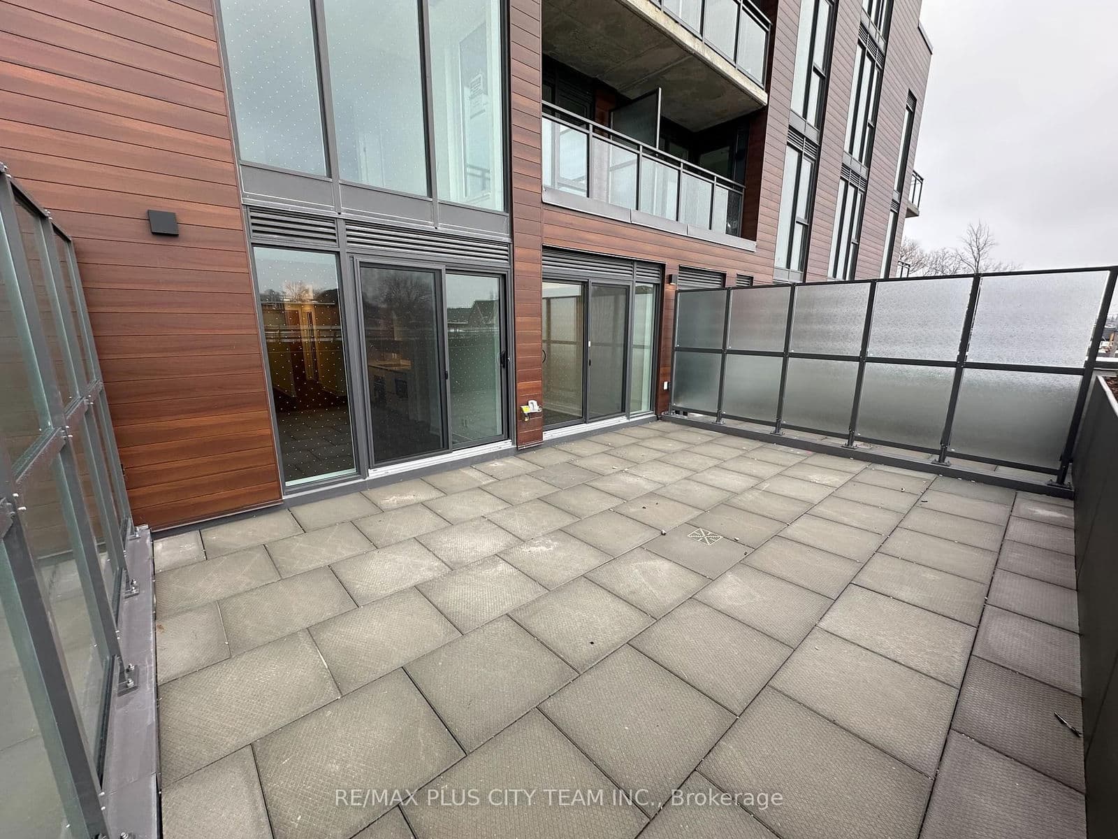 1285 Queen Street E, Unit 212