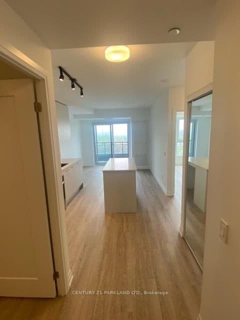 286 Main Street, Unit 2011