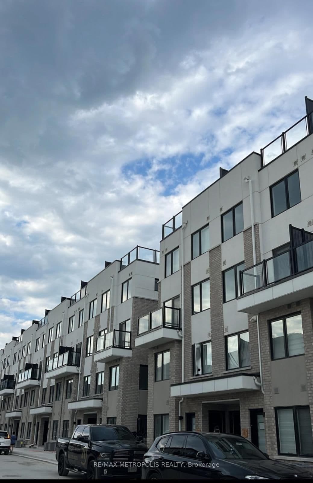 1695 Dersan Street, Unit 225