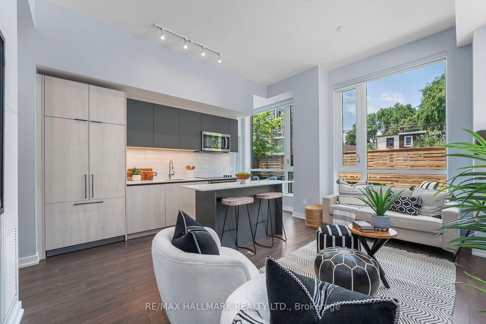 150 Logan Avenue, Unit 124