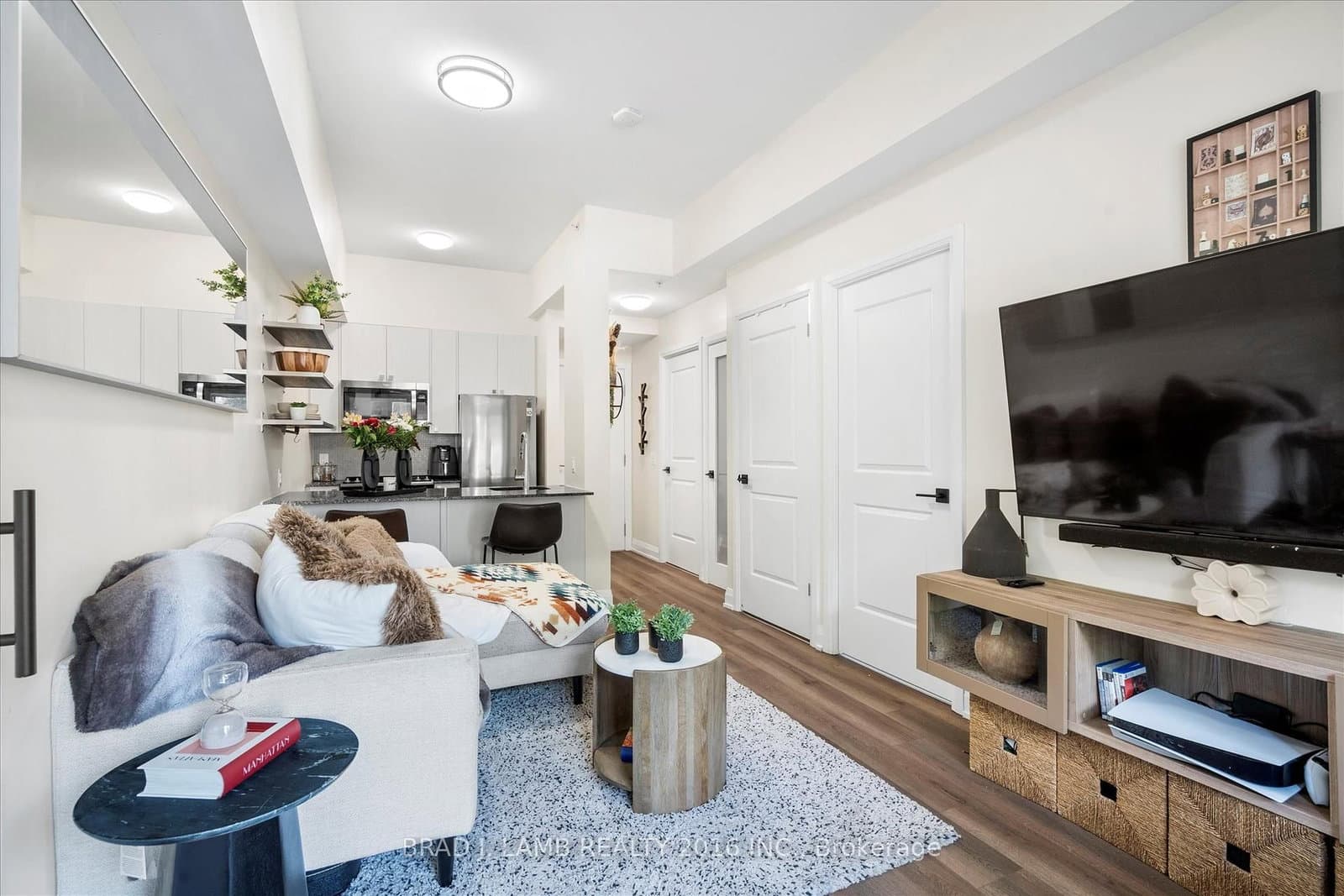 3655 Kingston Road N, Unit 112