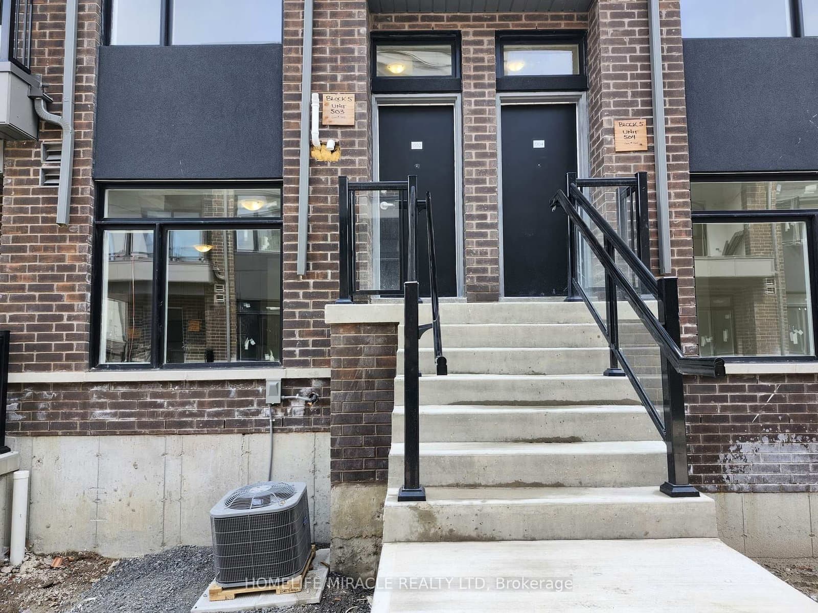 1695 Dersan Street, Unit 1302