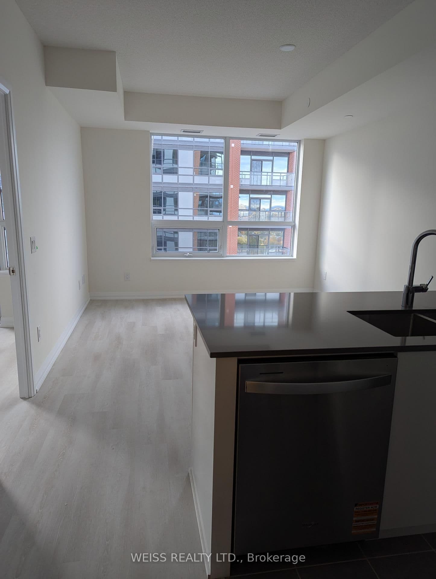 3270 Sheppard Avenue E, Unit 2126