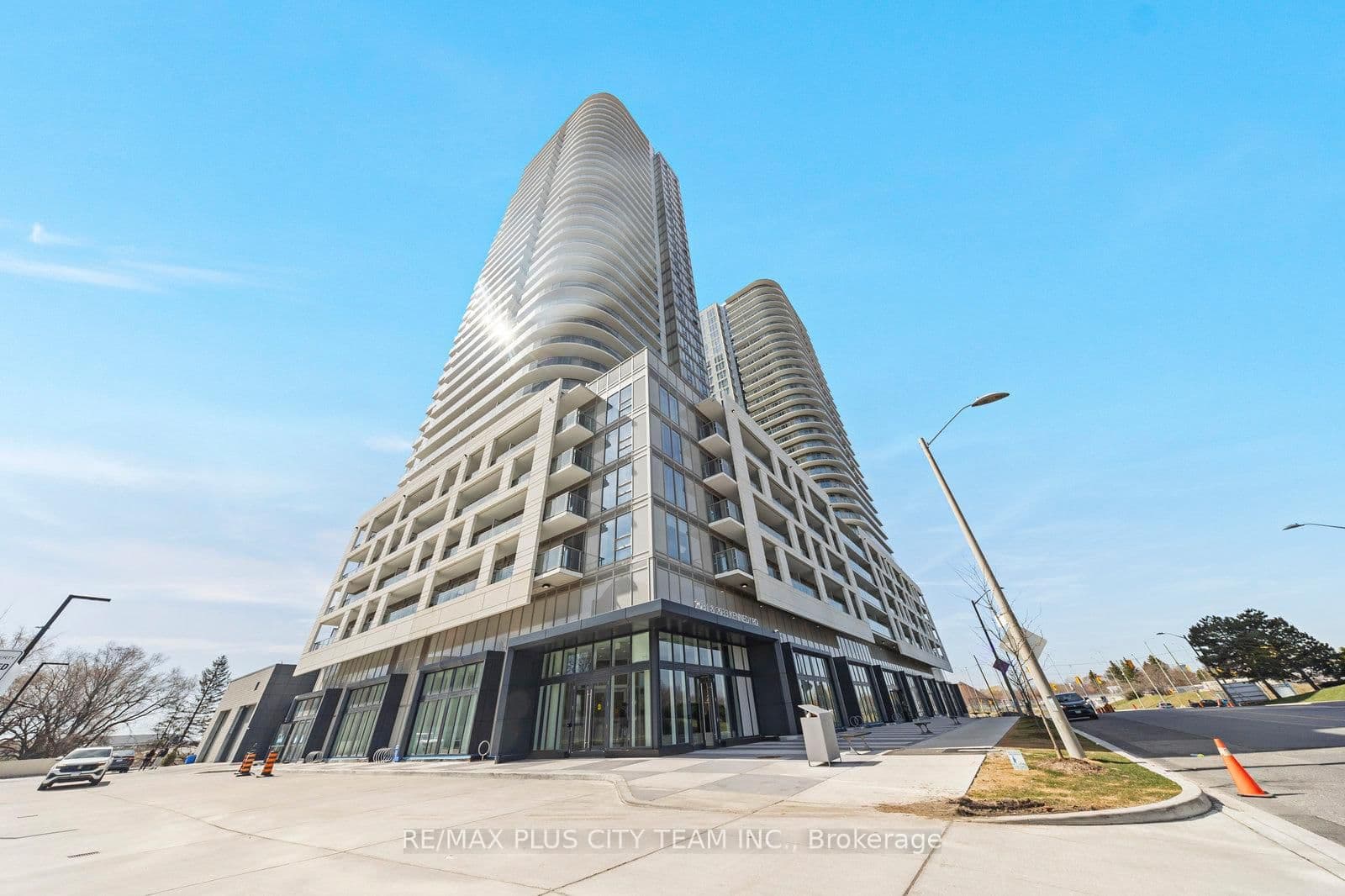 2033 Kennedy Road, Unit 1512