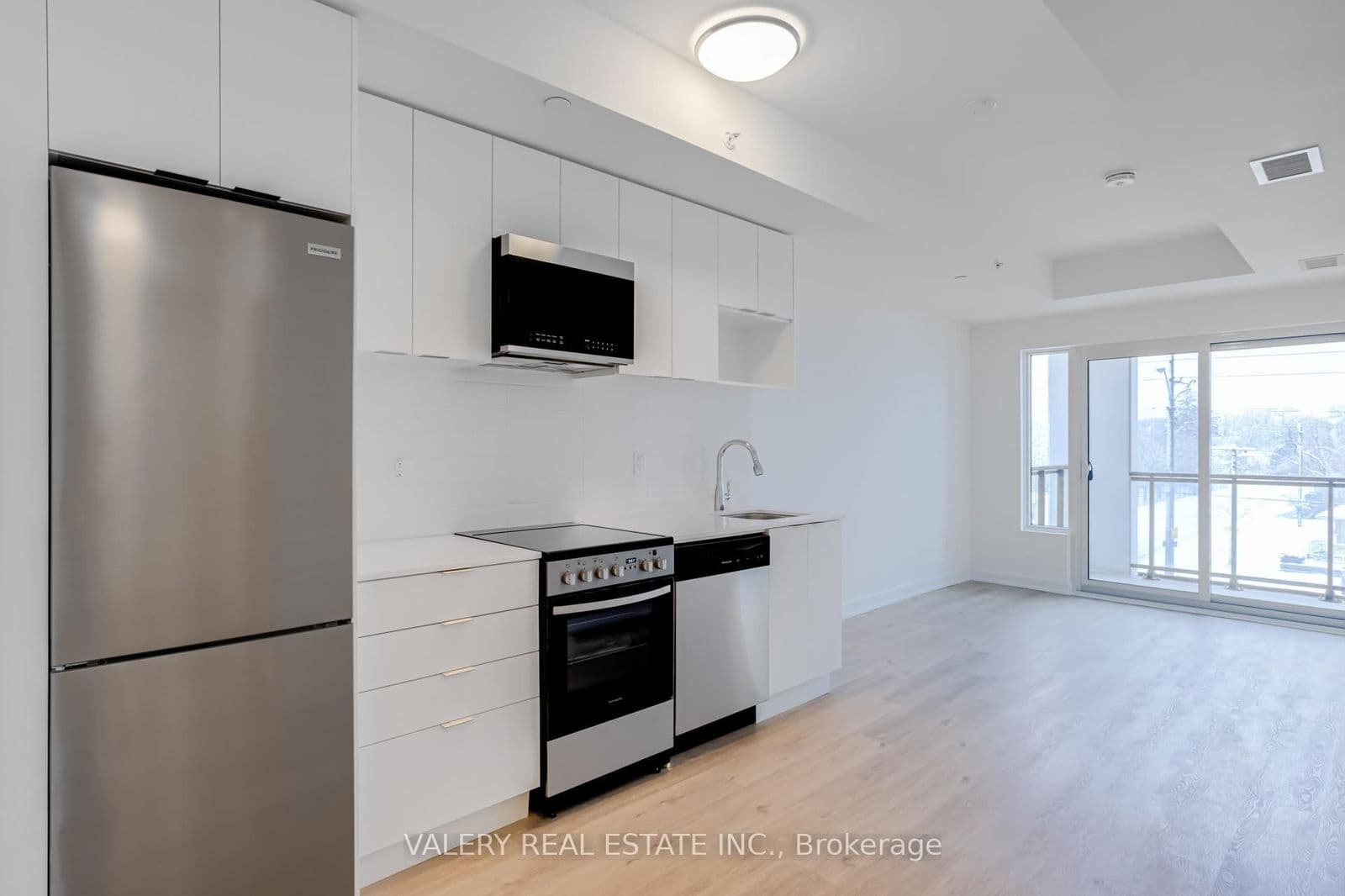 4569 Kingston Road, Unit 305