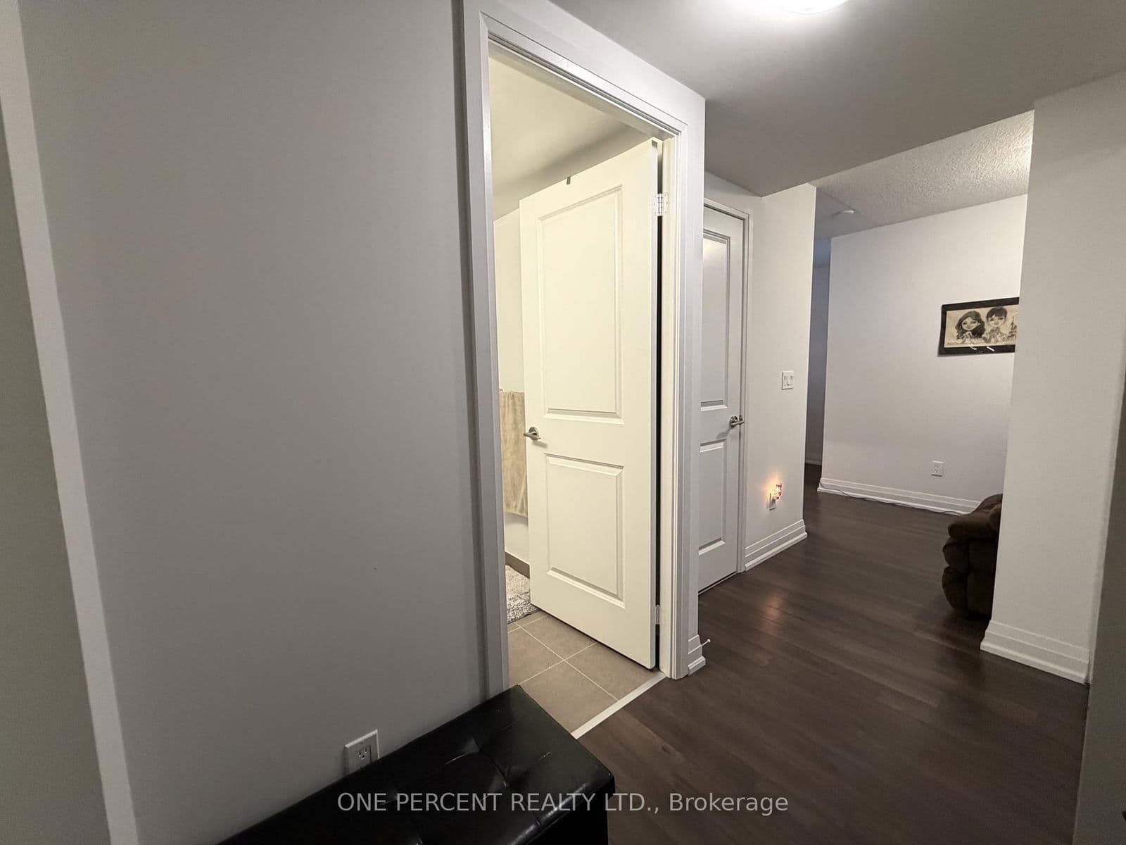 #2010 - 20 Meadowglen Place