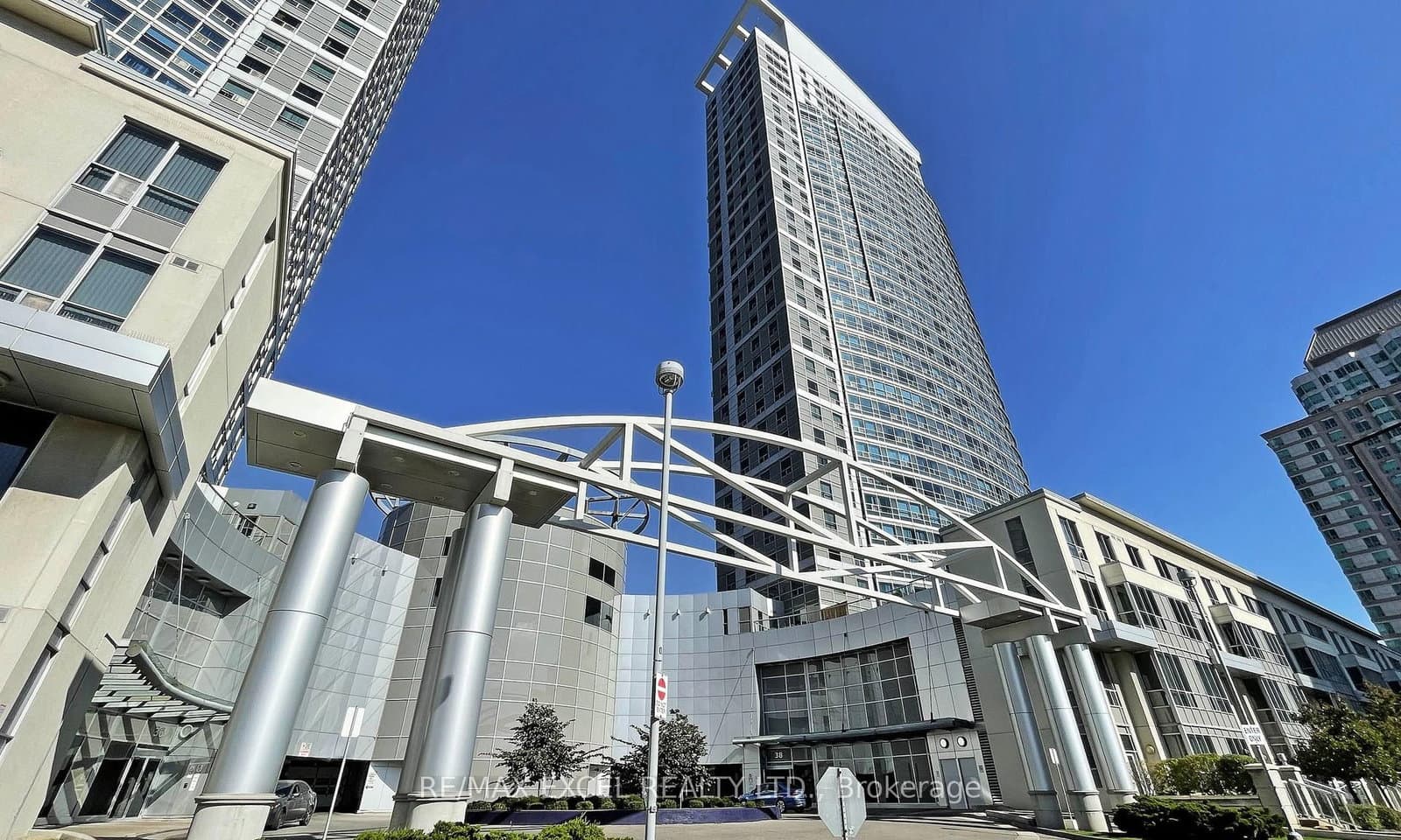 #509 - 38 Lee Centre Drive