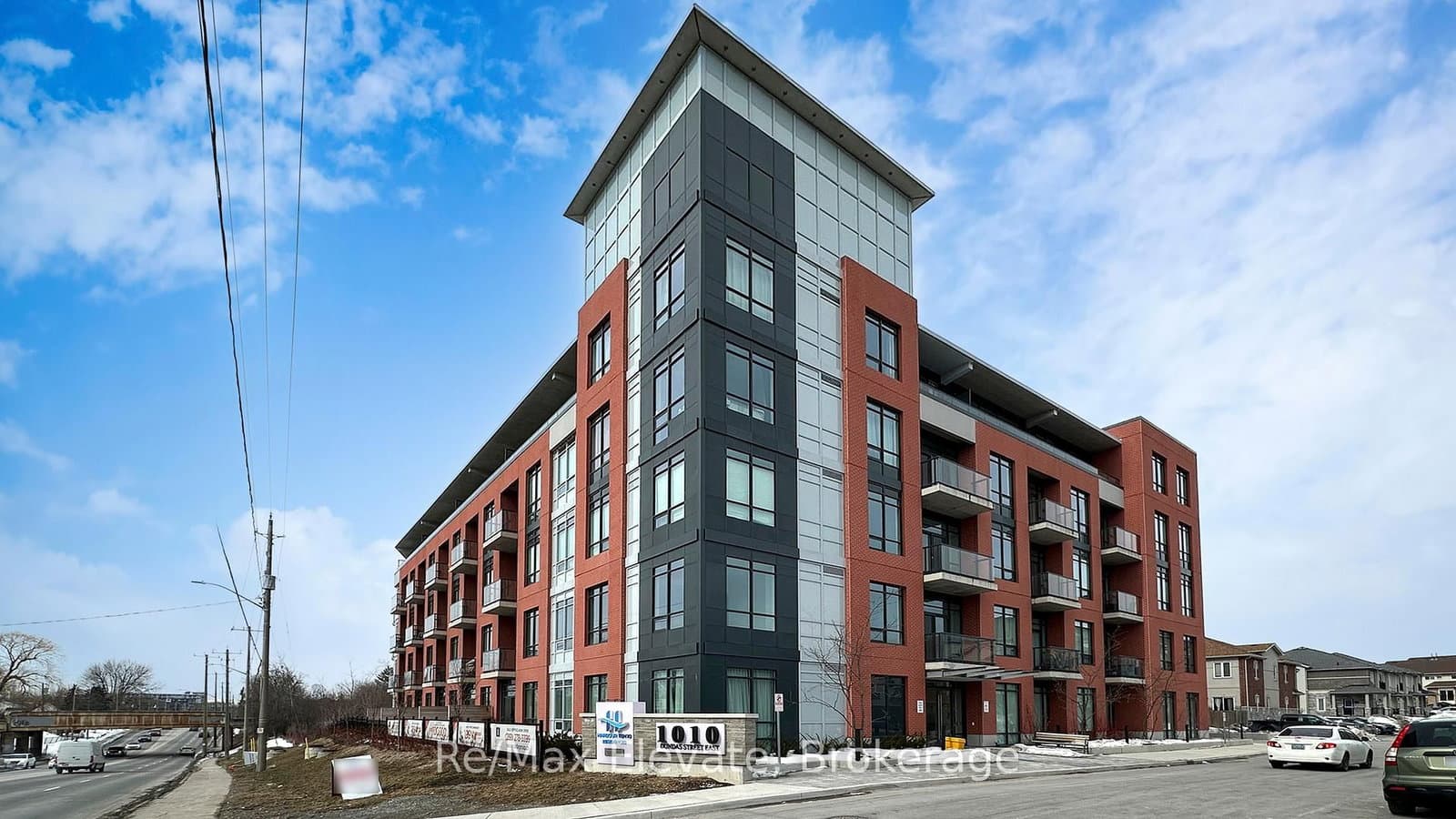 1010 Dundas Street E, Unit 519