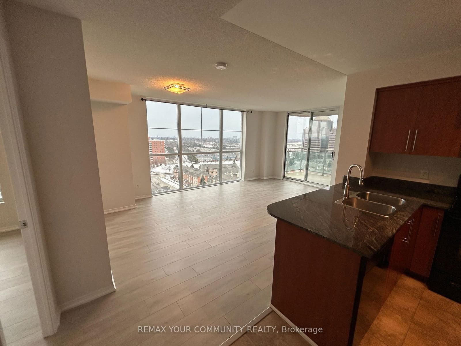 #15C - 8 Rosebank Drive