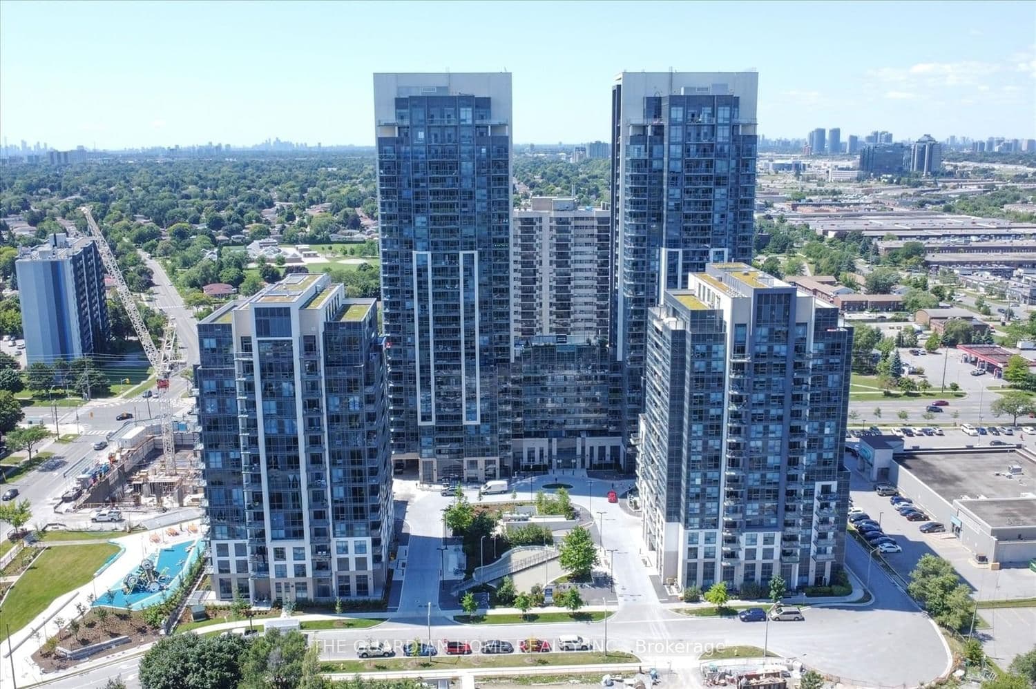 #908 - 10 Meadowglen Place