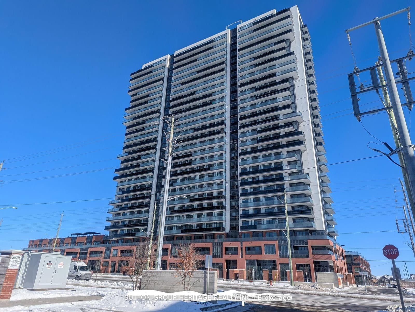 2545 Simcoe Street N, Unit 2714