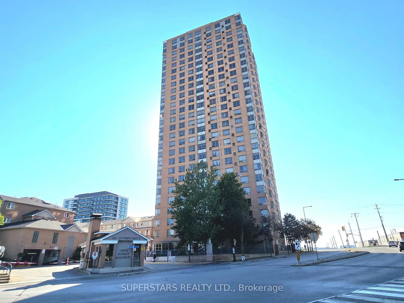 #909 - 115 Omni Drive