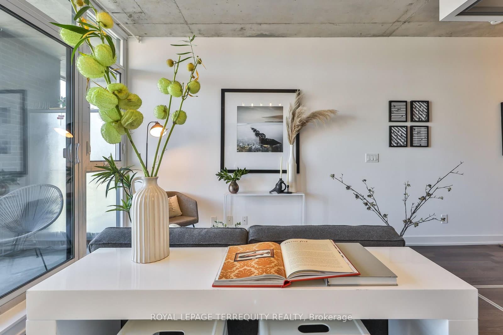 #625 - 1190 Dundas Street E