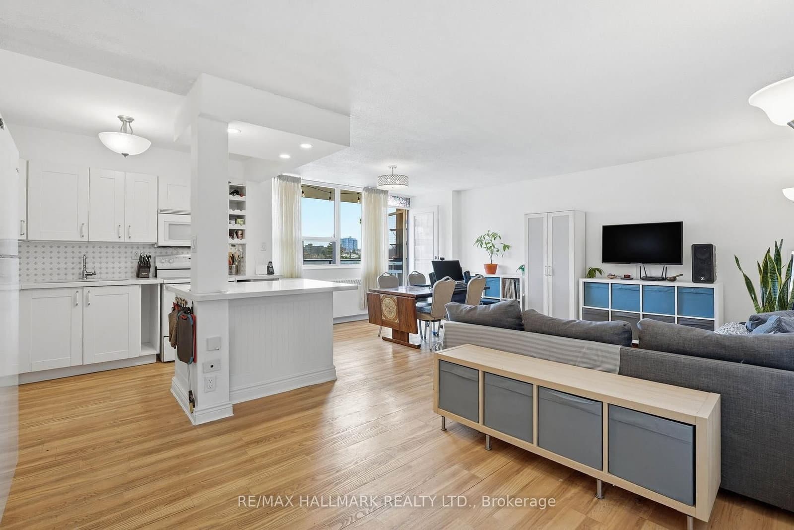 #503 - 180 Markham Road