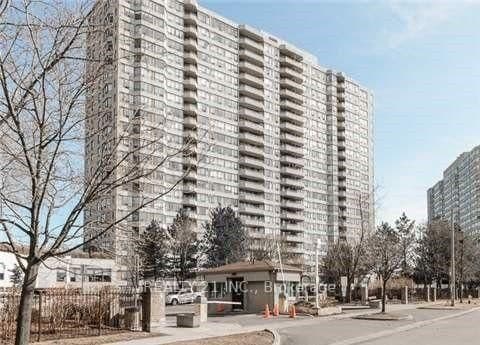 #821 - 3 Greystone Walk Drive