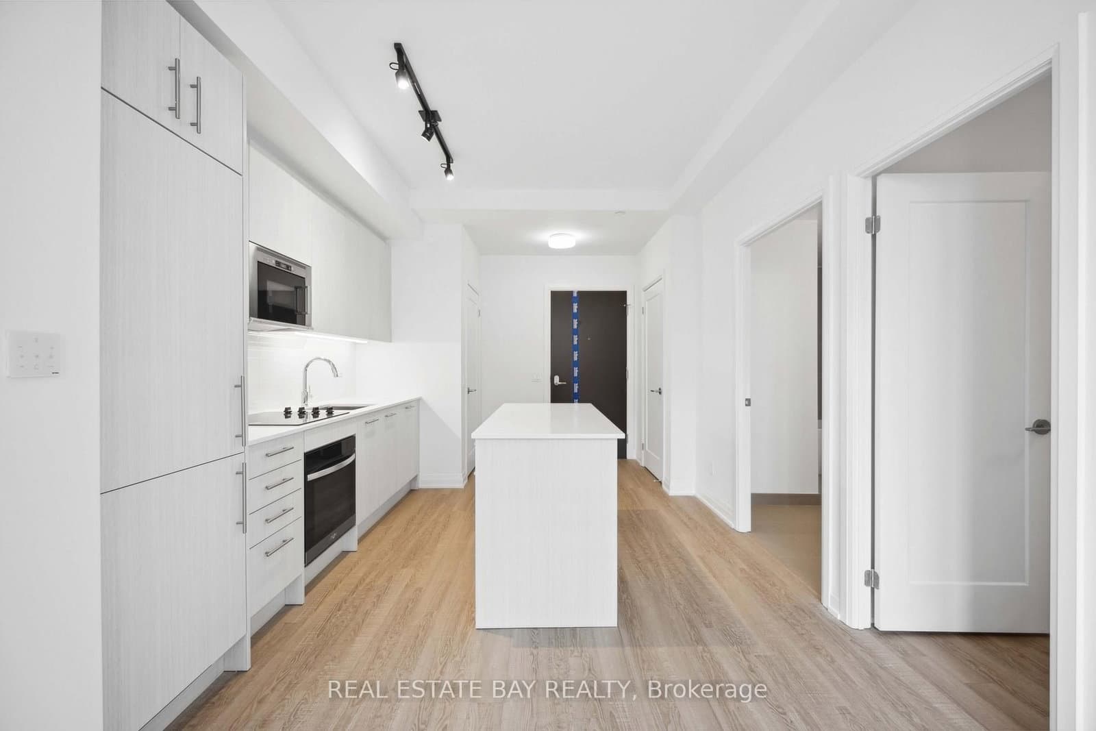 286 Main Street, Unit 911