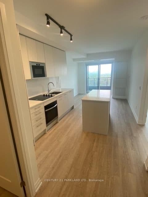 286 Main Street, Unit 2011