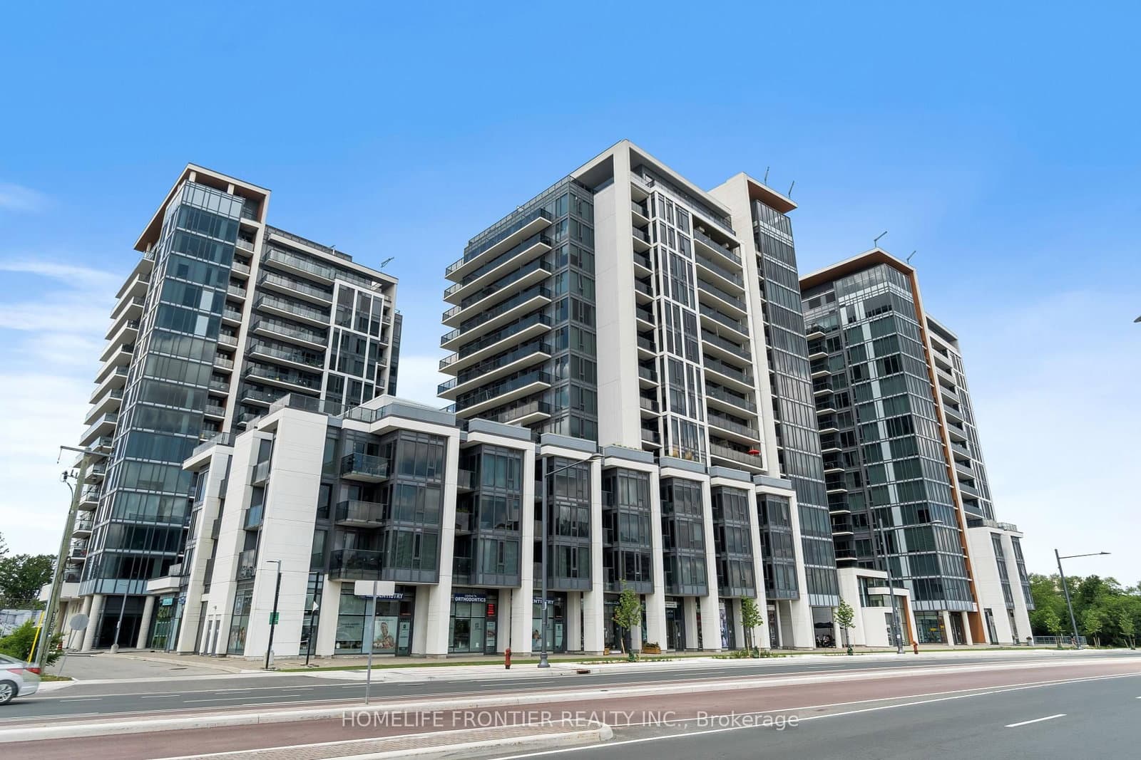 9618 Yonge Street, Unit TH 102