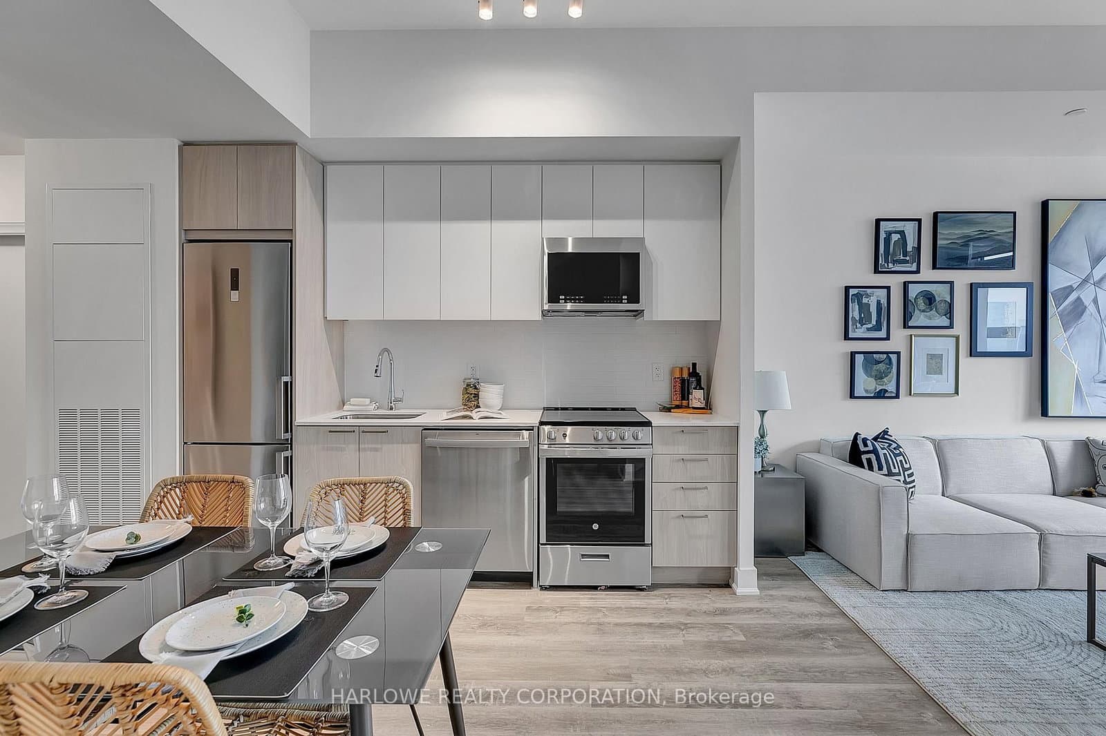 185 Deerfield Road, Unit 502