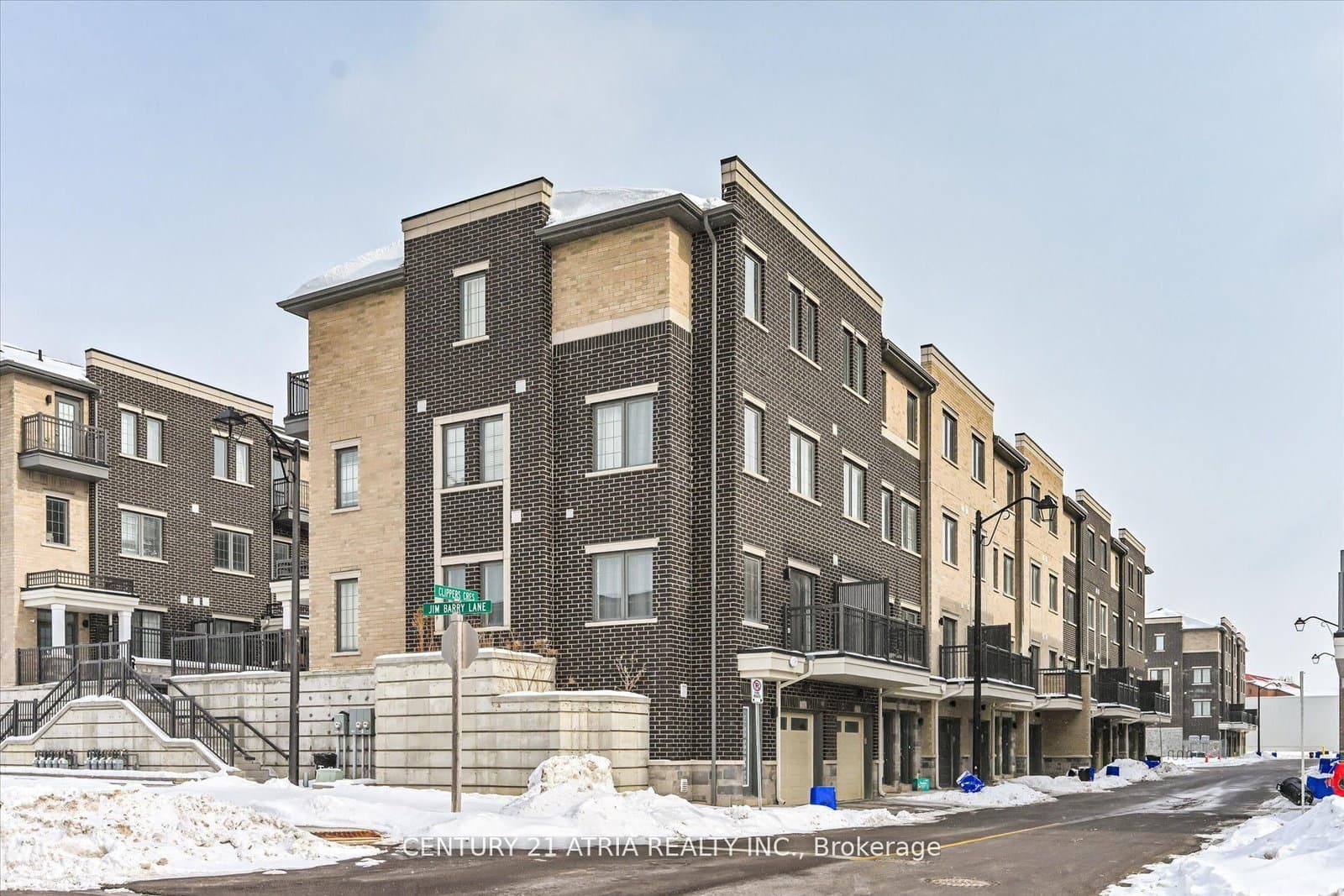 106 Clippers Crescent