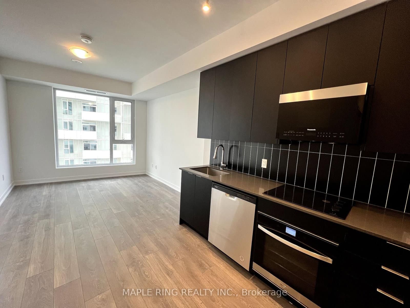 498 Caldari Road, Unit 1922