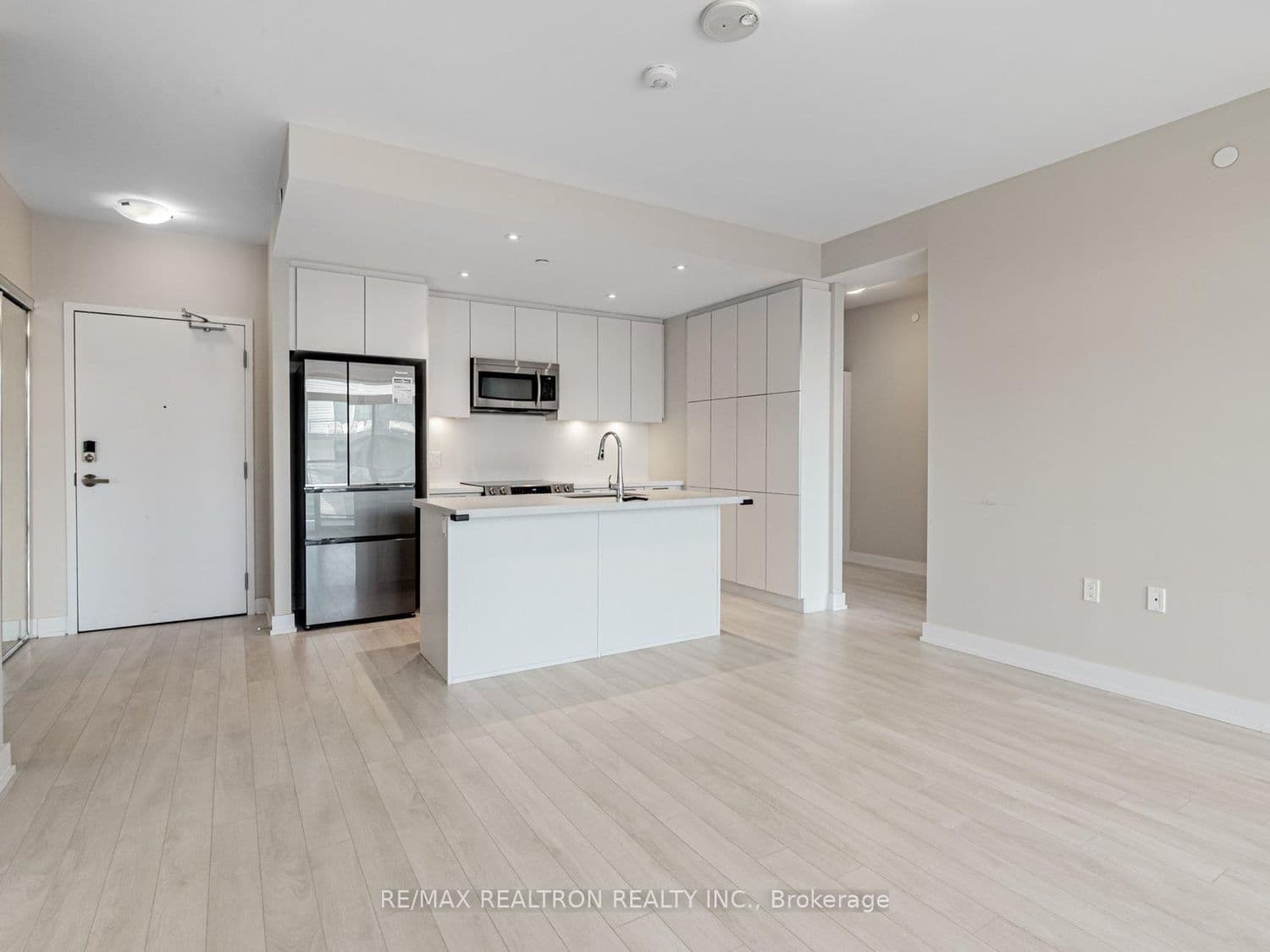 375 Sea Ray Avenue, Unit 313