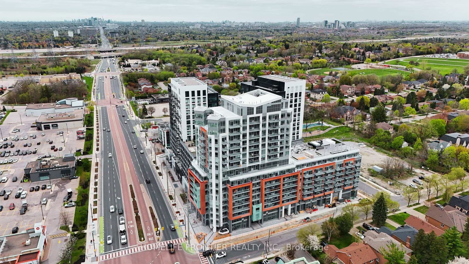 8888 Yonge Street, Unit 724