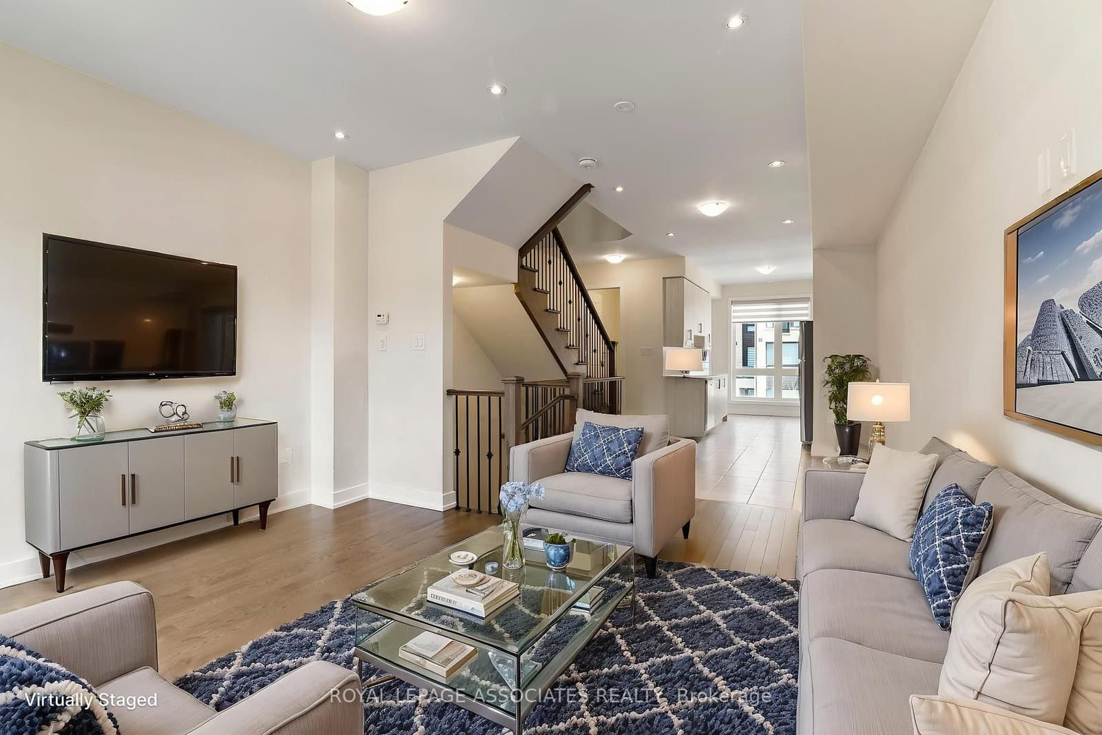 78 Stauffer Crescent