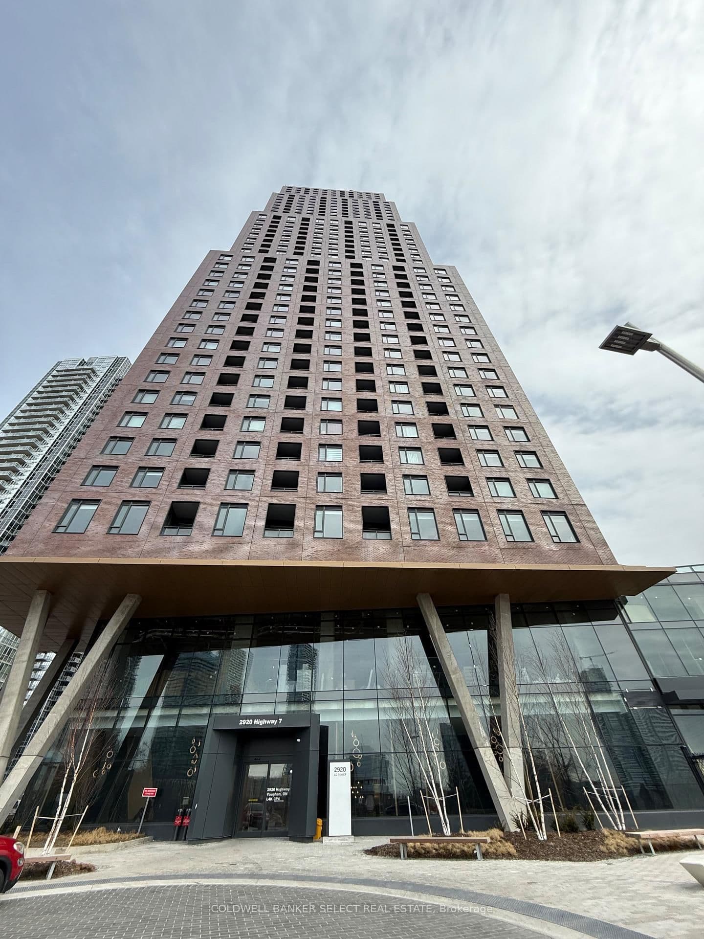 2920 HWY 7 Road, Unit 5208