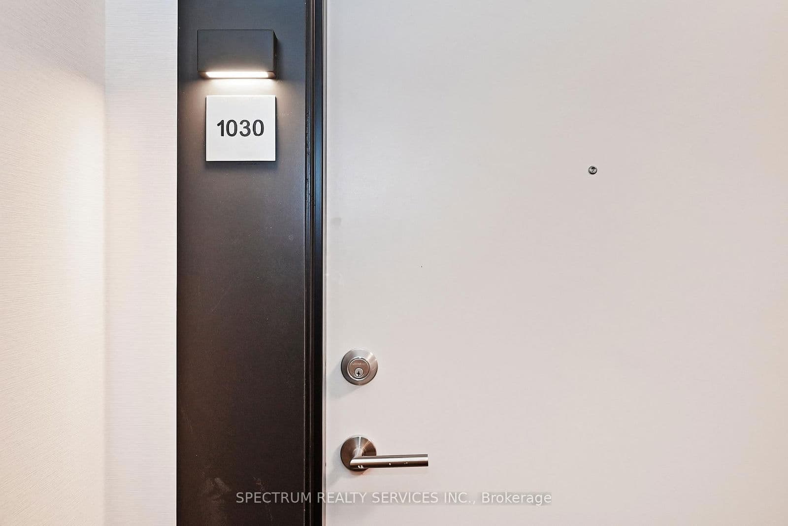 2 David Eyer Road, Unit 1030