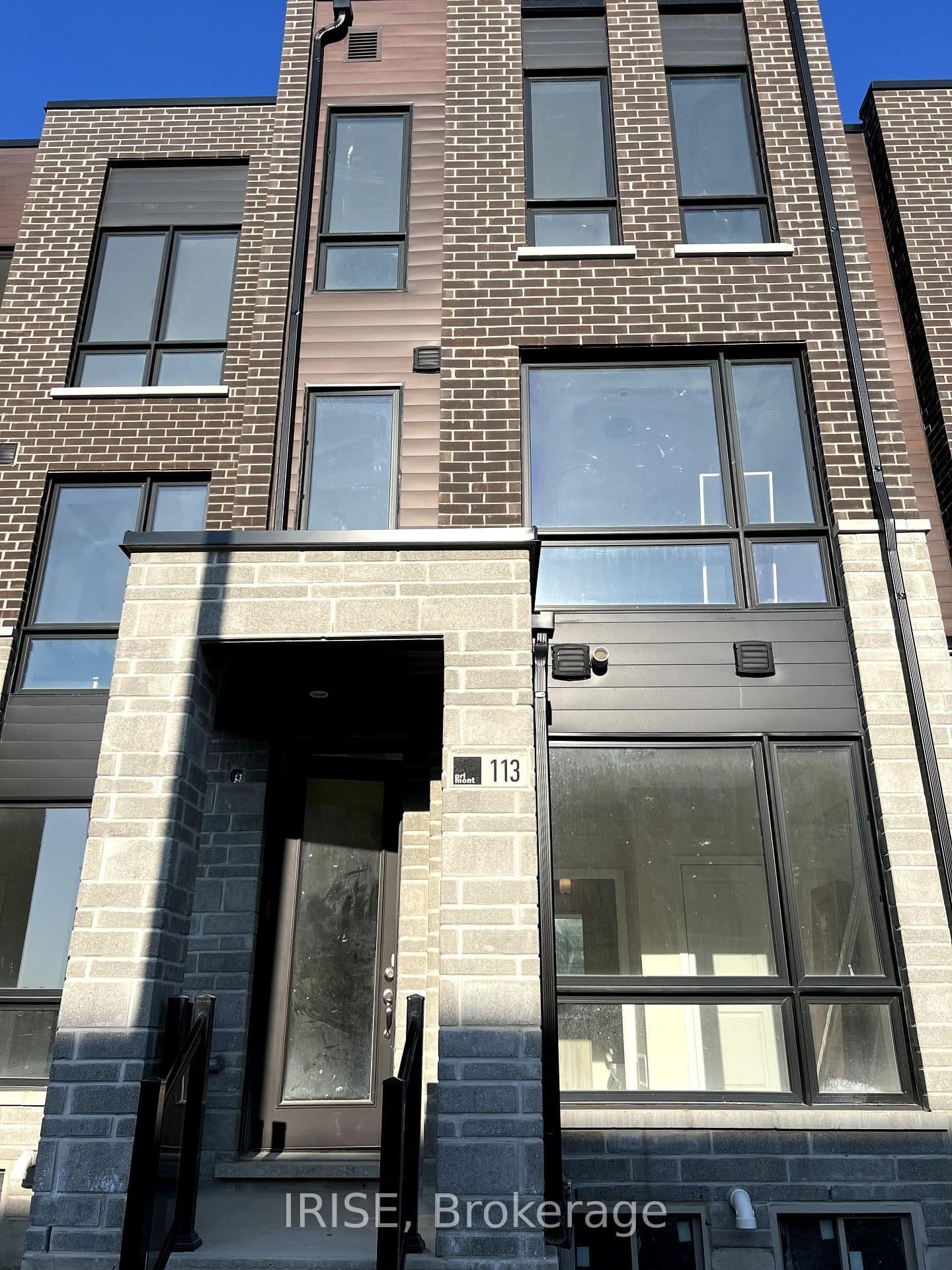 113 Stauffer Crescent