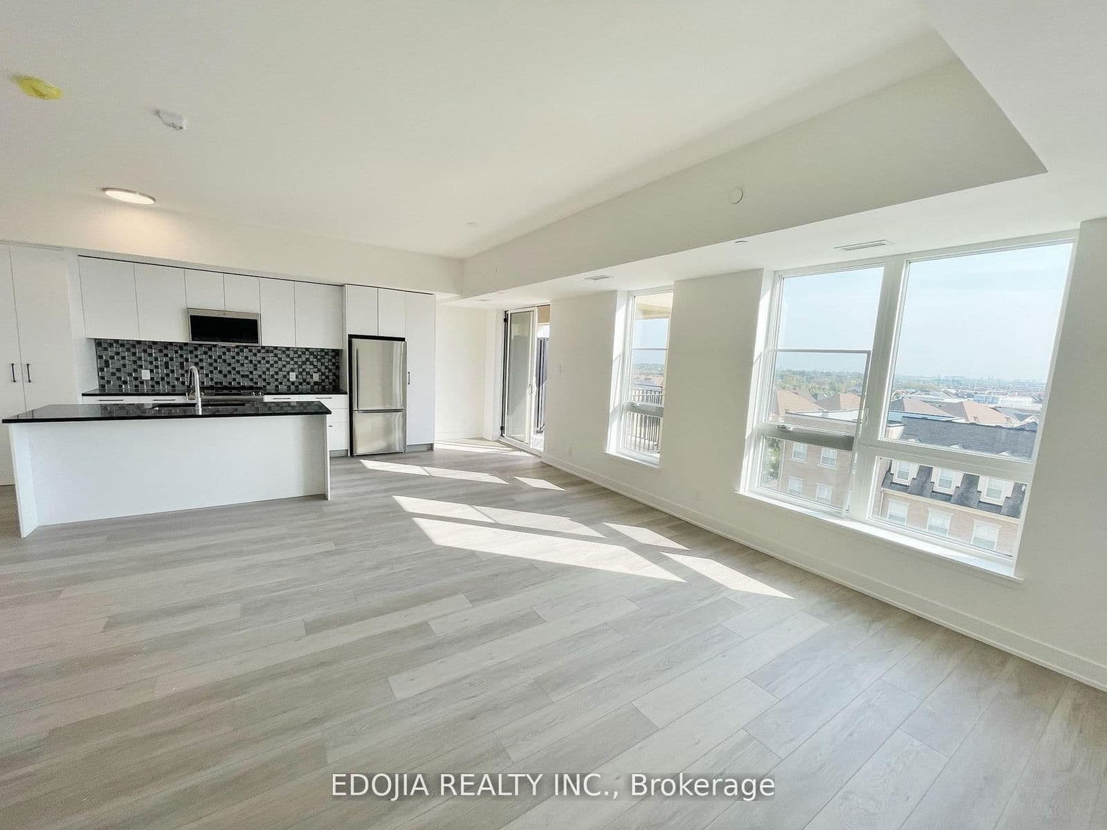 #Ph13 - 101 Cathedral High Street