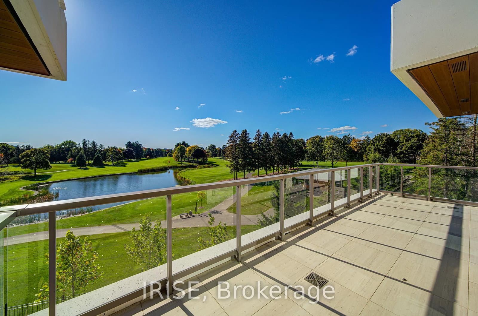 399 Royal Orchard Boulevard, Unit 221