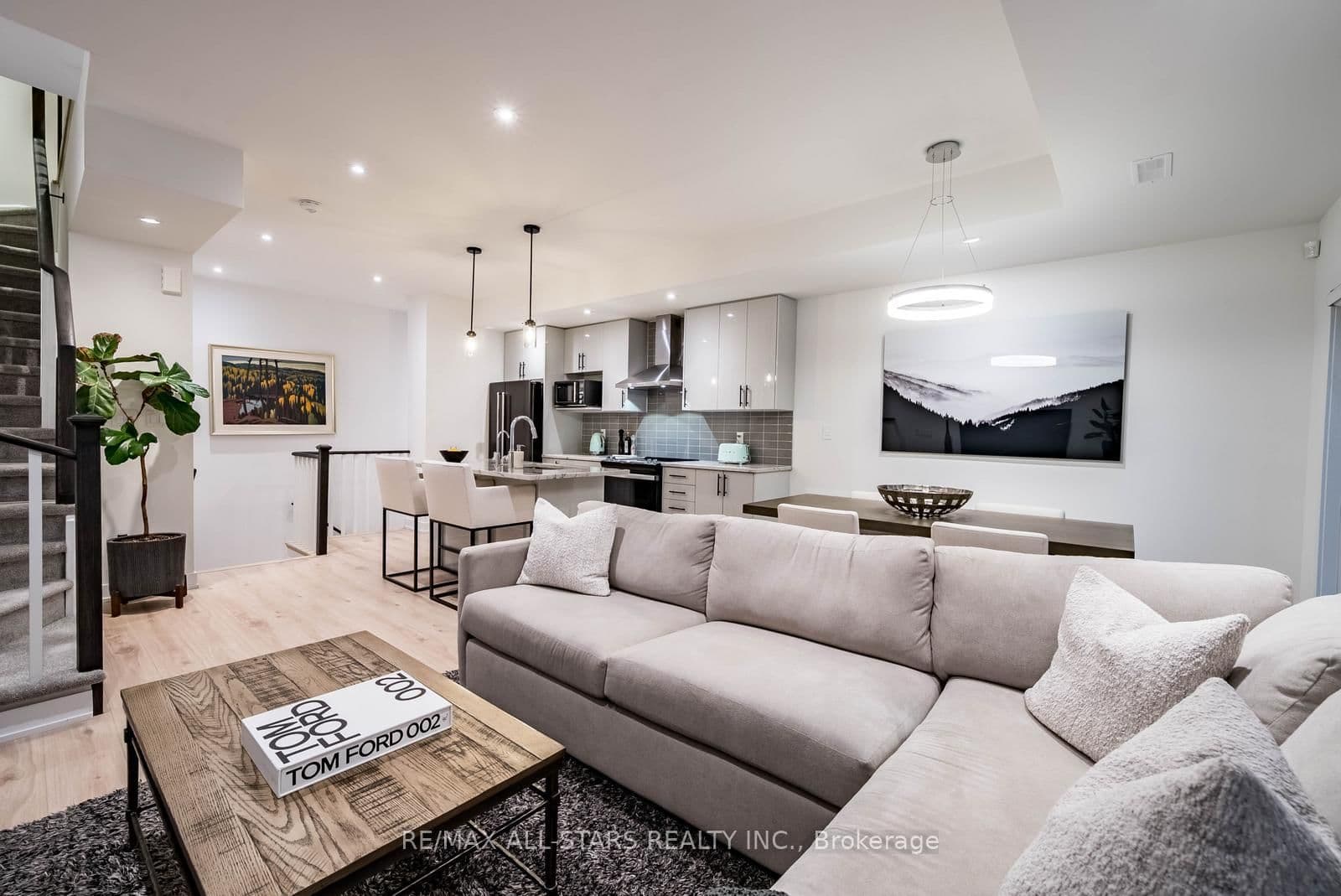 138 Covington Crescent