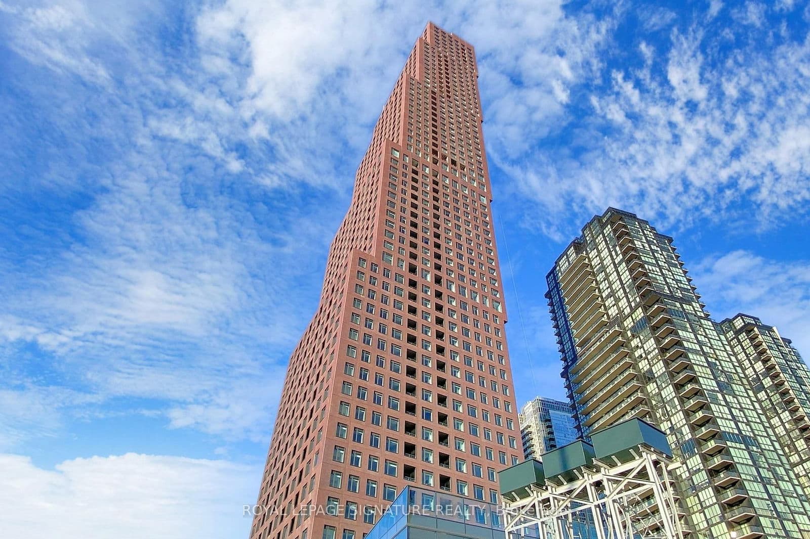 2920 Hwy 7, Unit 2209