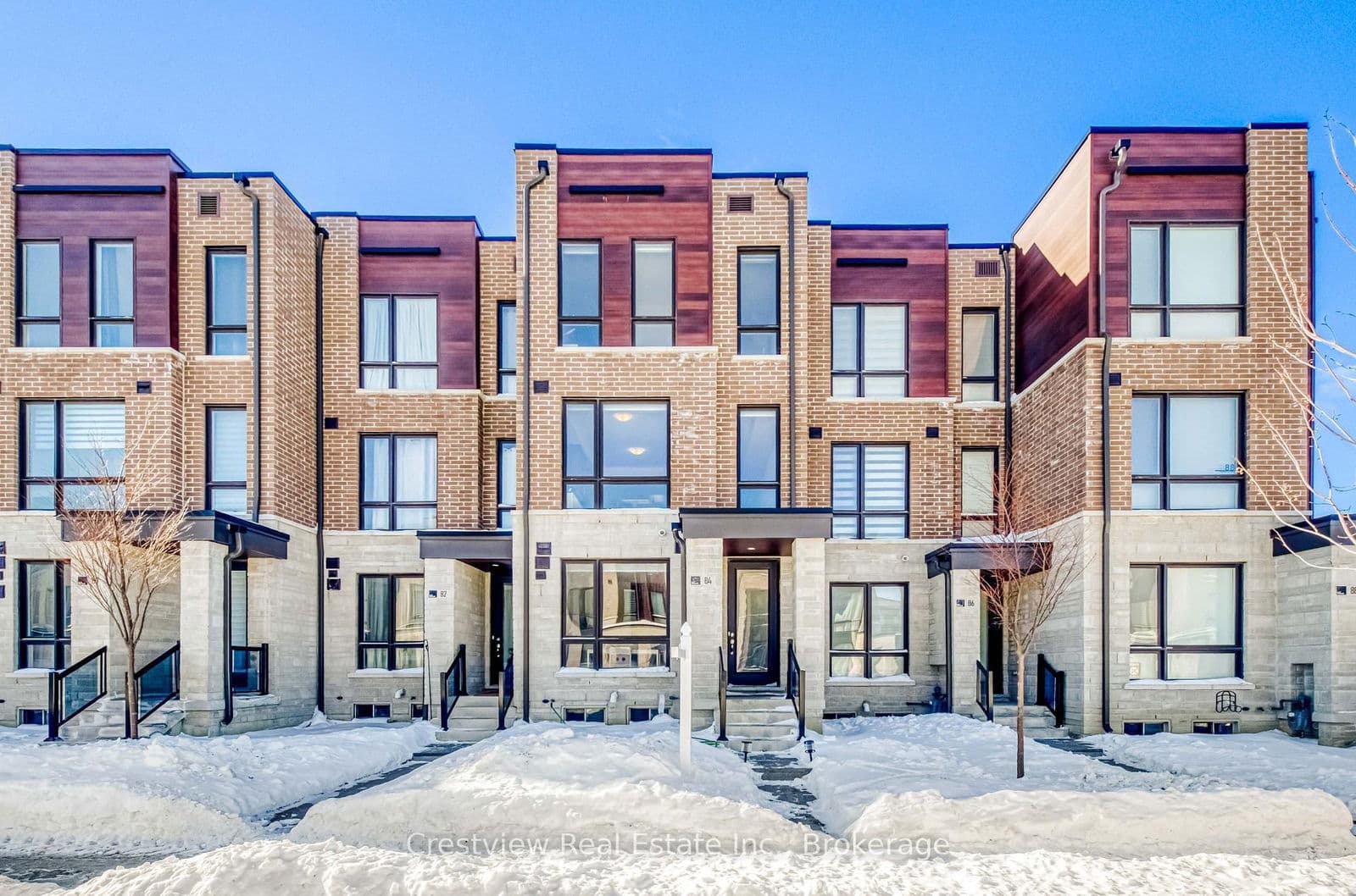 84 Stauffer Crescent