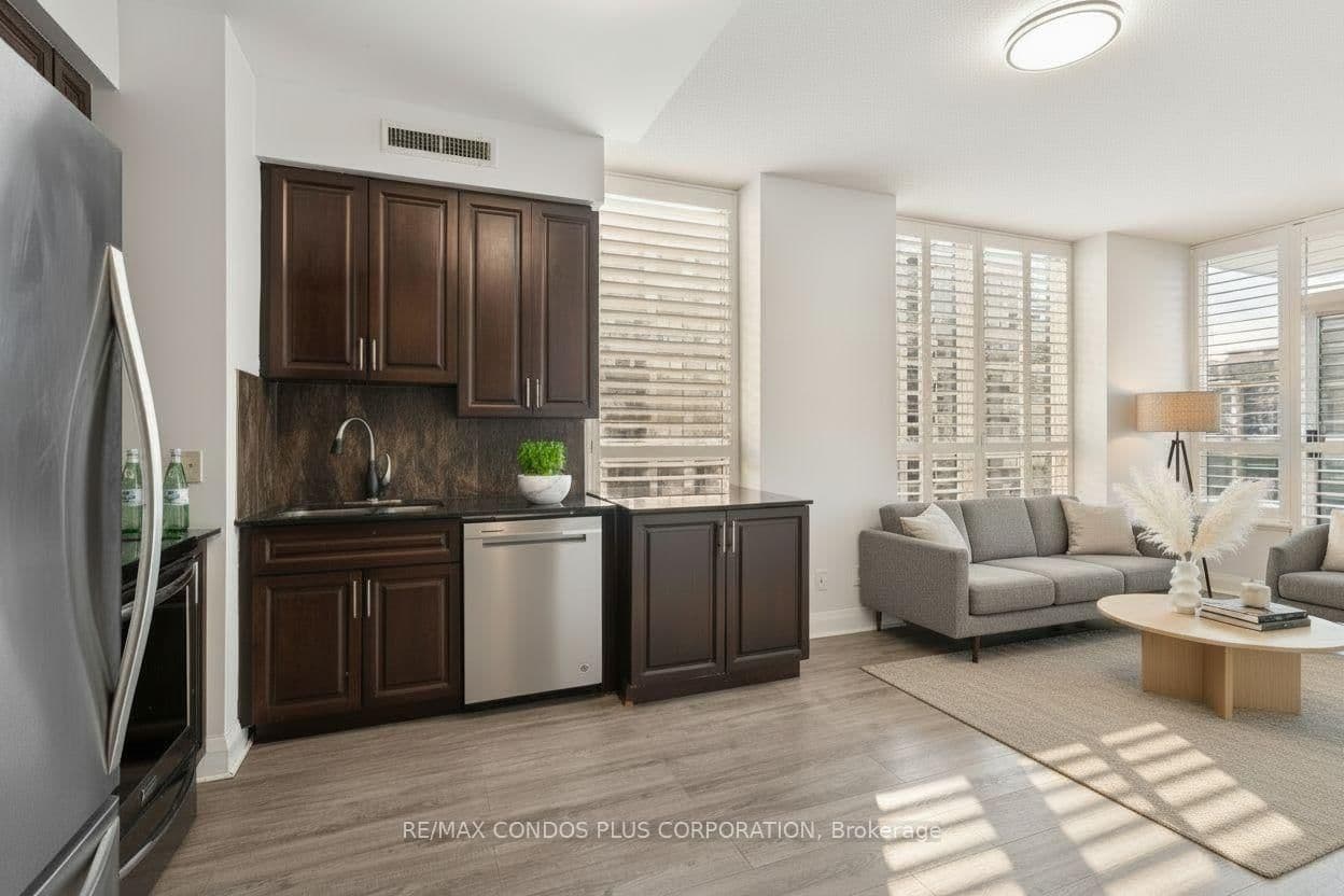 #1108 - 20 North Park Road