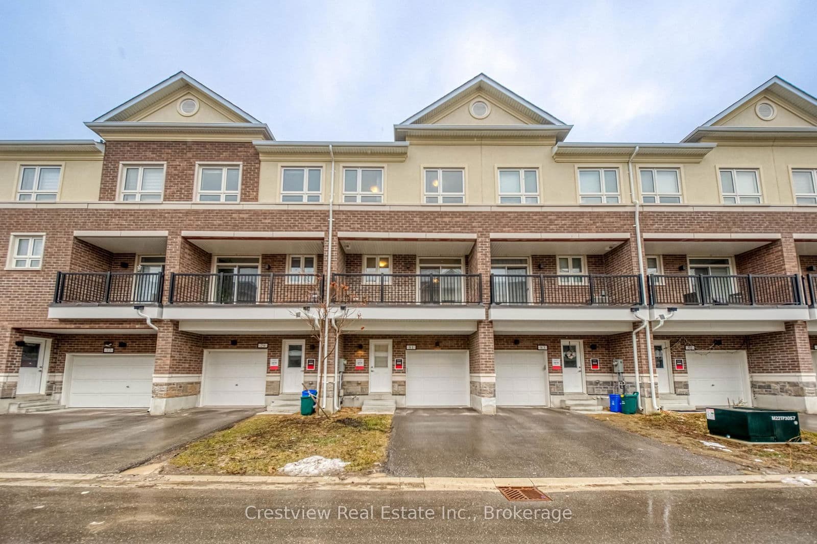 81 Massachusetts Lane