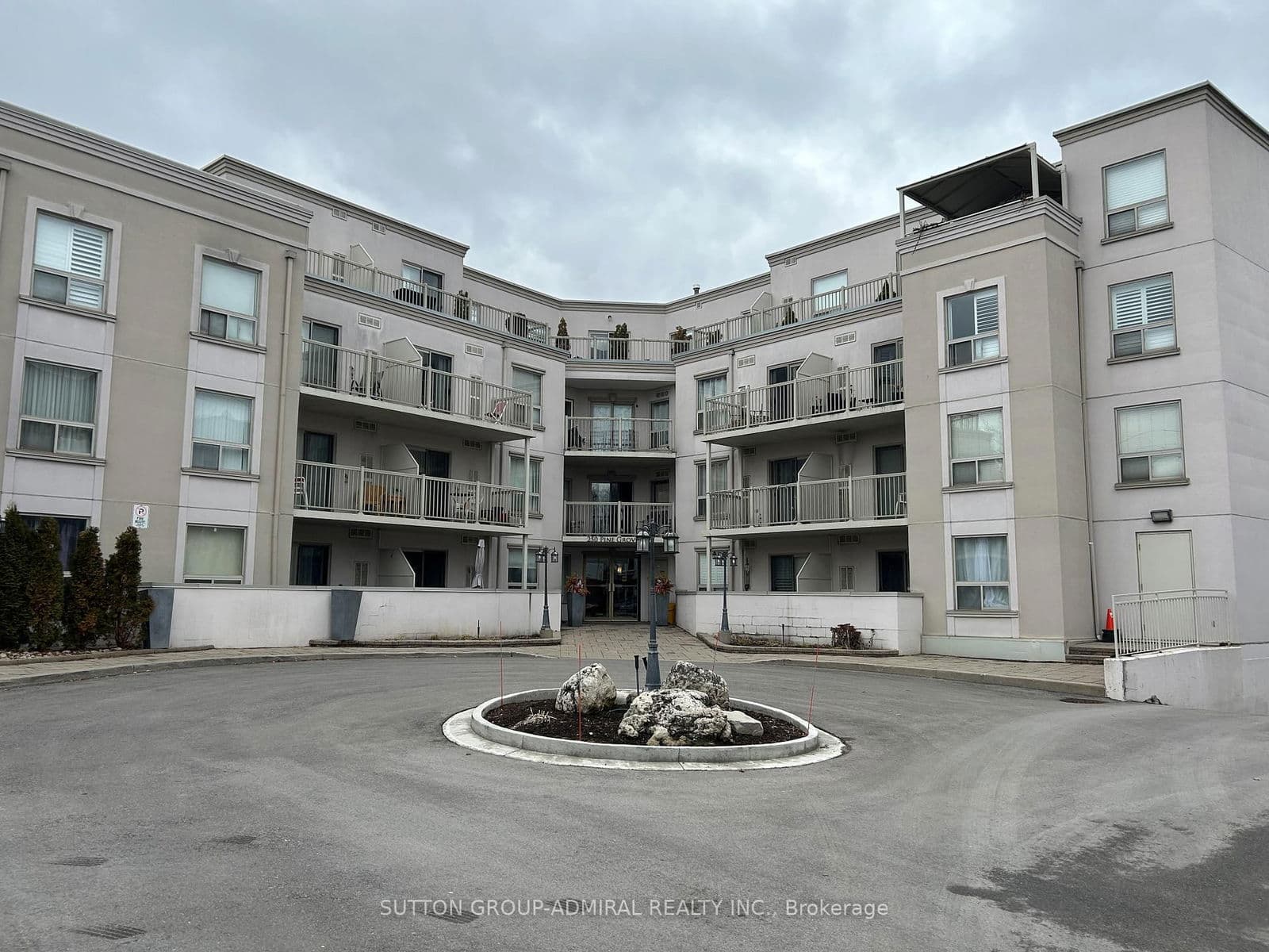 #216 - 250 Pine Grove Road